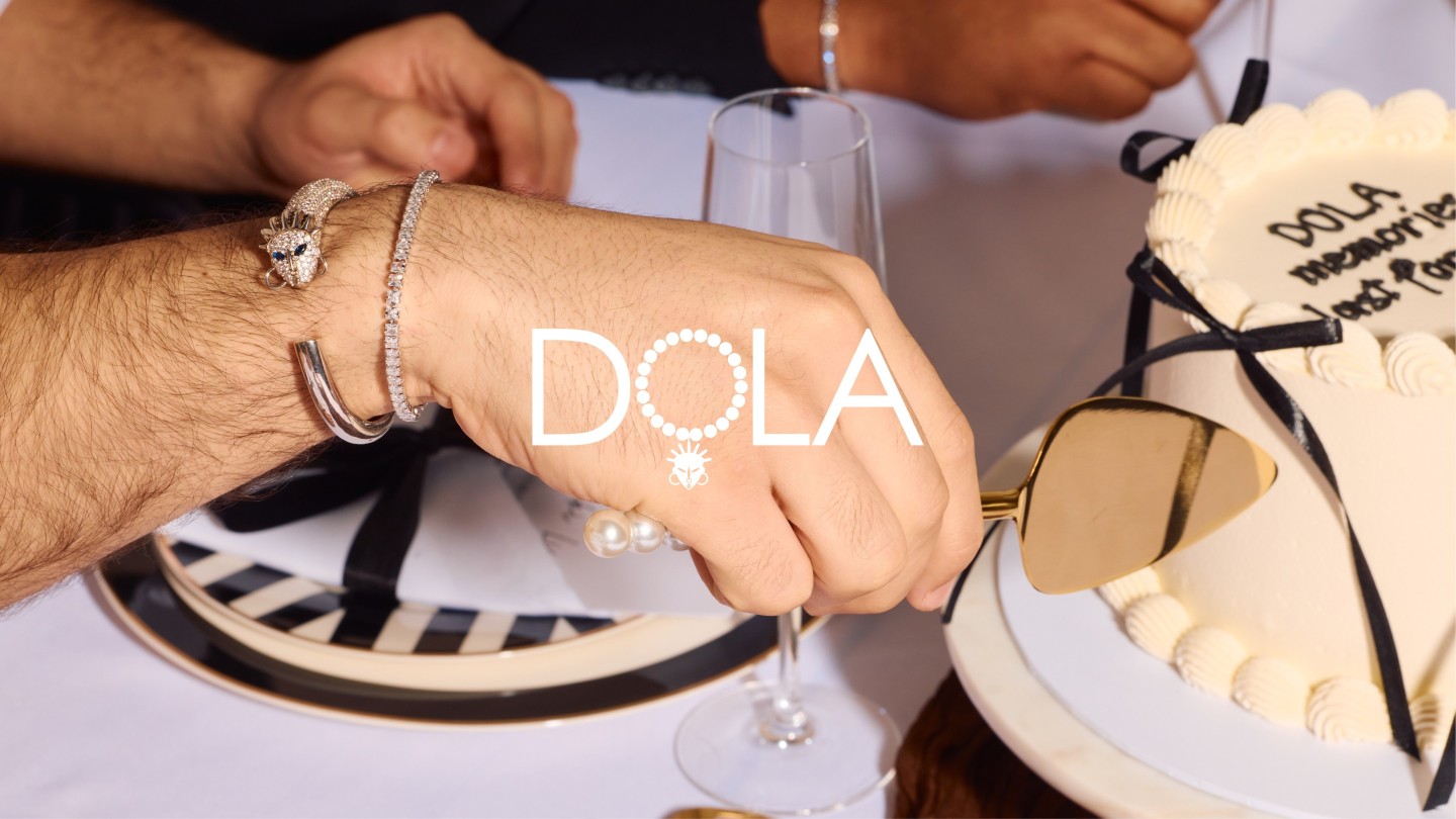 DOLA